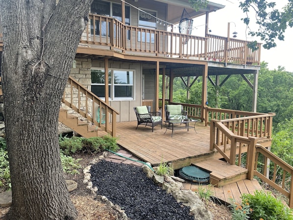 Property grounds - UPDATED Lake House and Spectacular Views And Sunsets Of Flint Hills Near Ksu Ca (Manhattan)