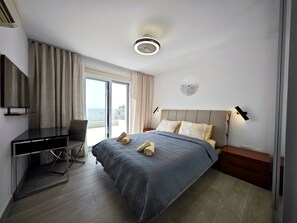 5 soverom, strykejern/-brett, reiseseng for barn og wi-fi (inkludert)