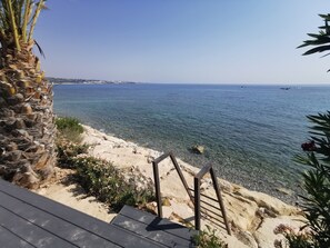 On the beach, beach towels - Lux Villa Sunrise, First line, Coral Bay (Peyia)