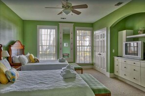 2 bedrooms, travel cot, WiFi, bed sheets