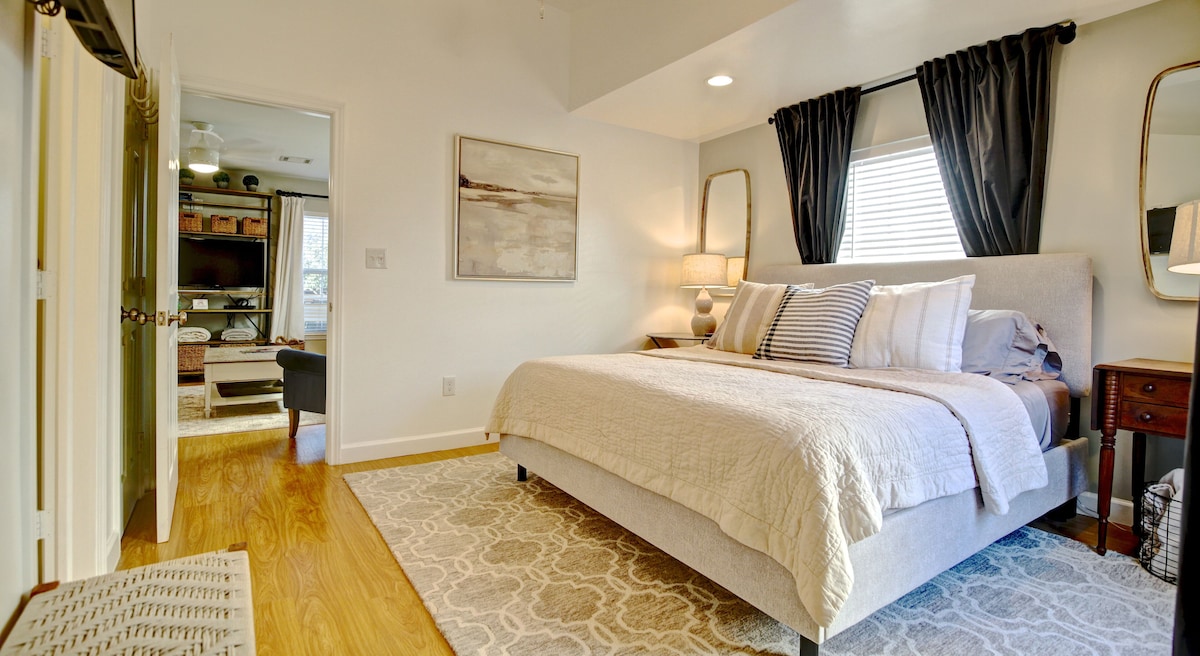 Photo 17 of Retreat in The Heights - Cottage Grove bungalow