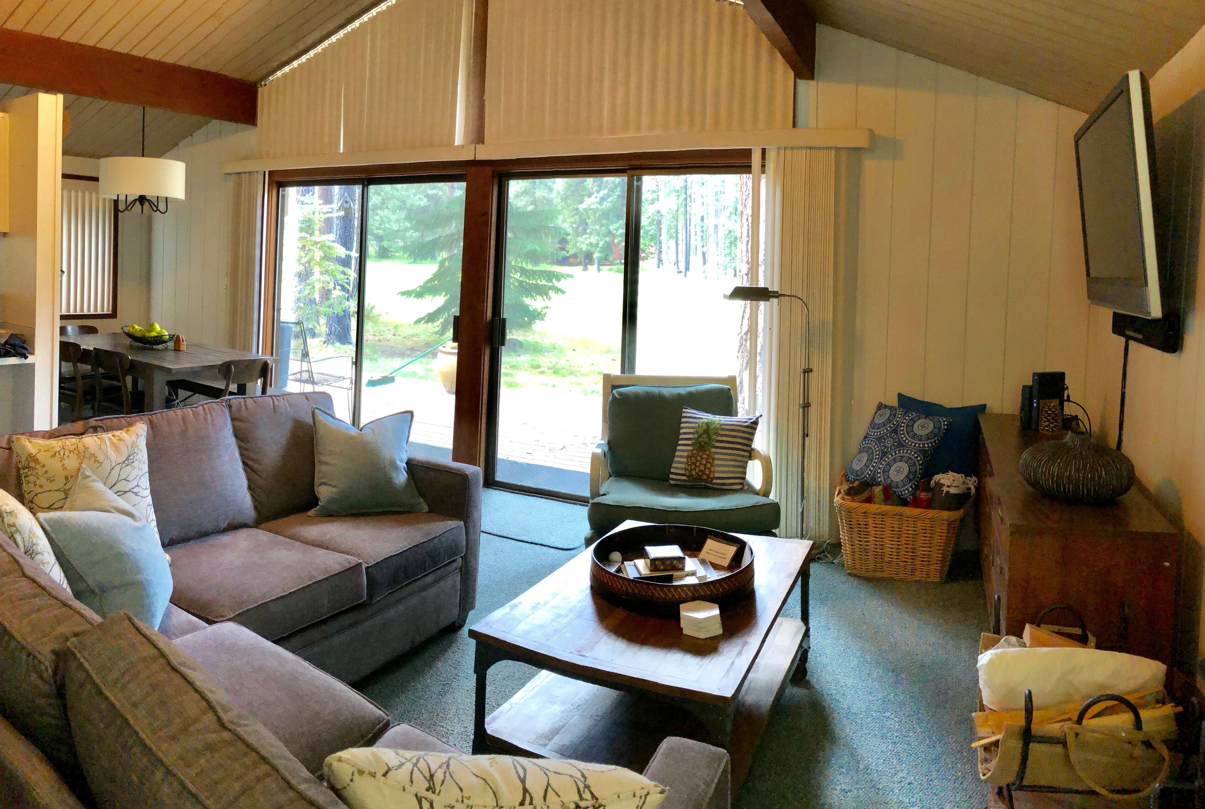  House on the Golf Course - Location, Location, Location!