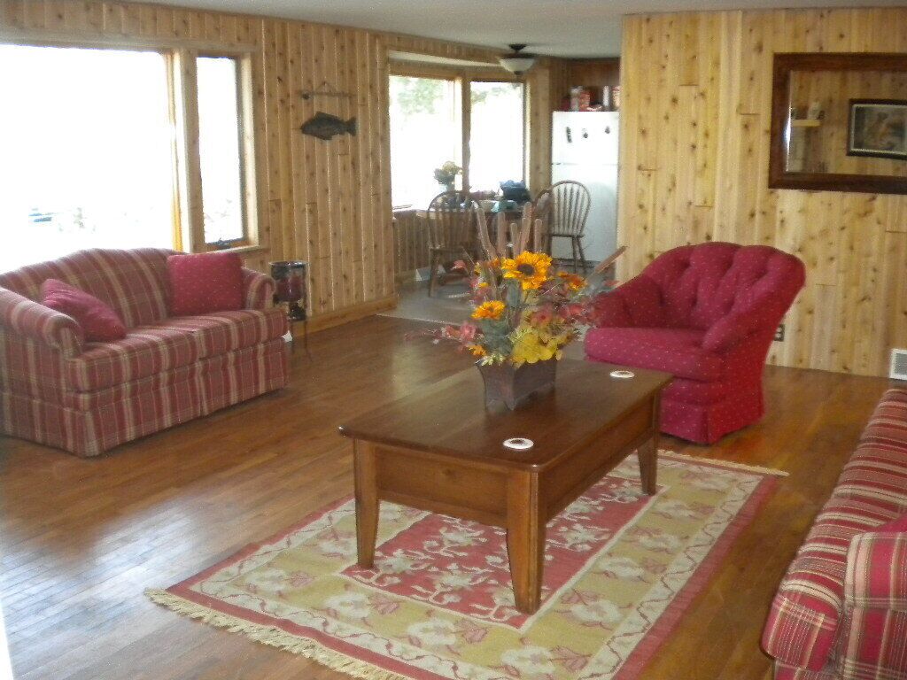 Secluded Tee Lakeside House, Lewiston Michigan 