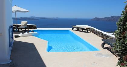 Luxus-Villa in Oia, Santorin