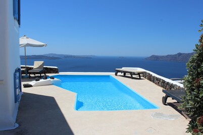 Private Villa in Oia, Santorini