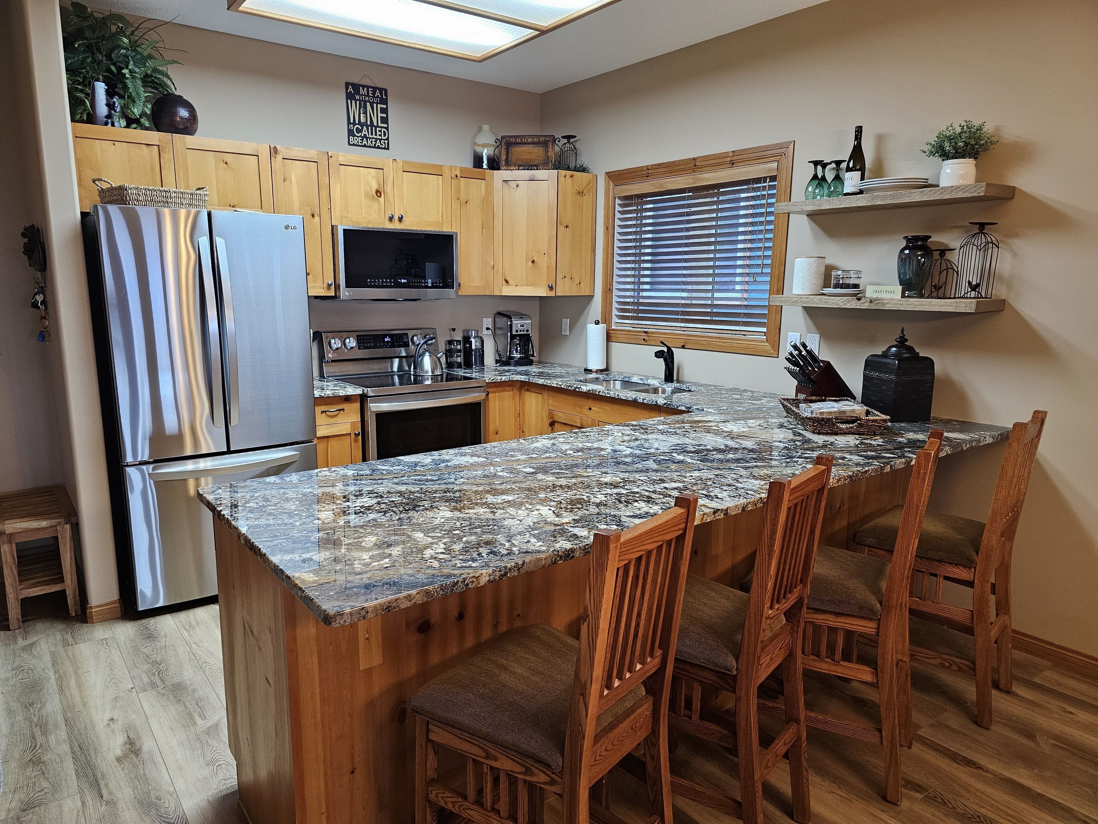 Rest and relaxation at it's best - Luxury Condo with Loft