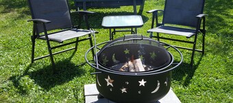 Peaceful Vacation Getaway, Private Yard, Hot Tub, 360 Views Clean & Cozy Cottage