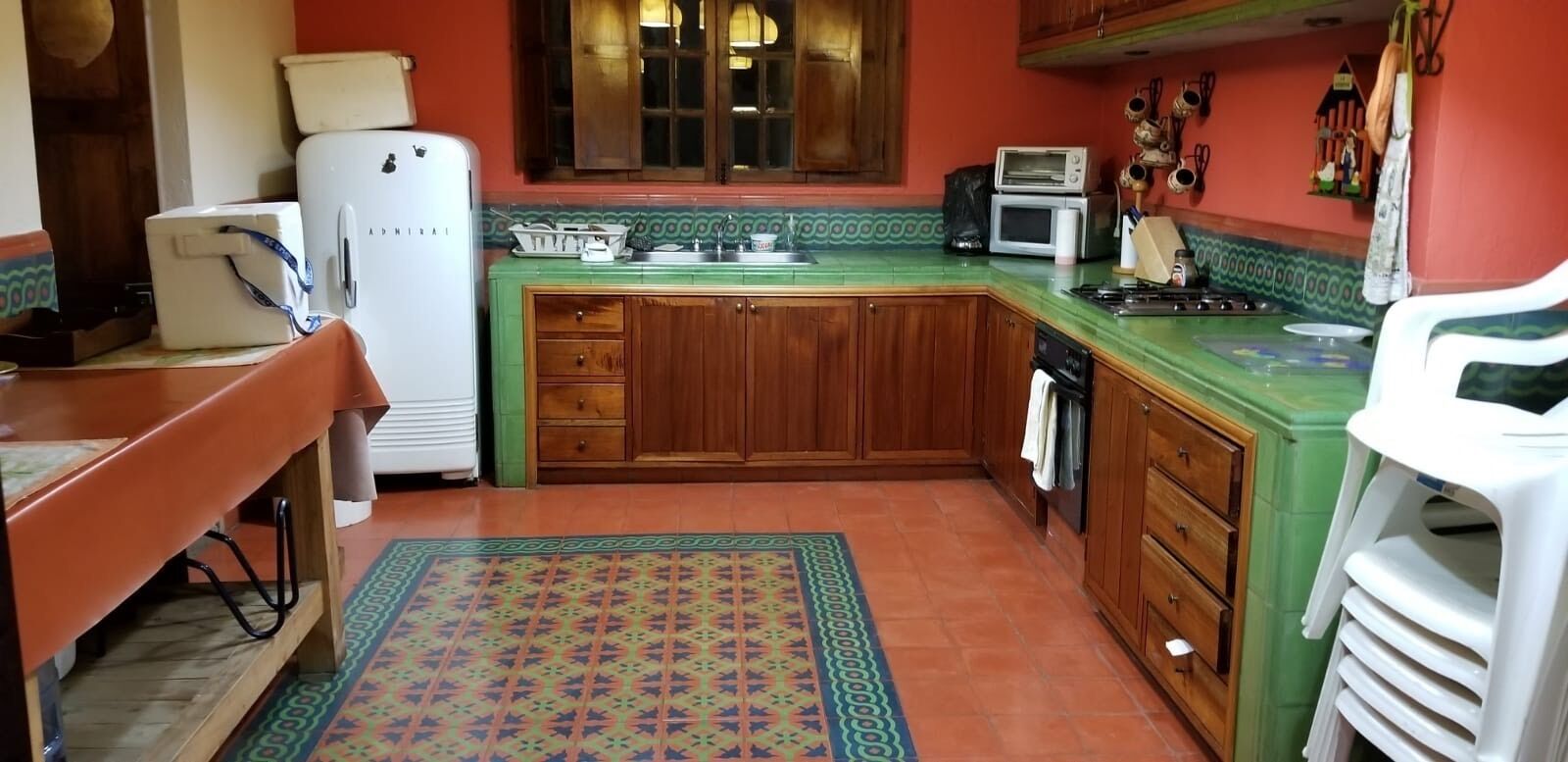 LA VERBENA:FAMILY AND FRIENDS VACATION COLONIAL HOME