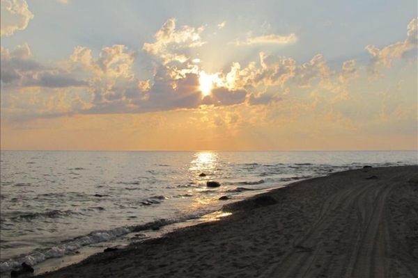 April 2023 Beautiful sandy beach
