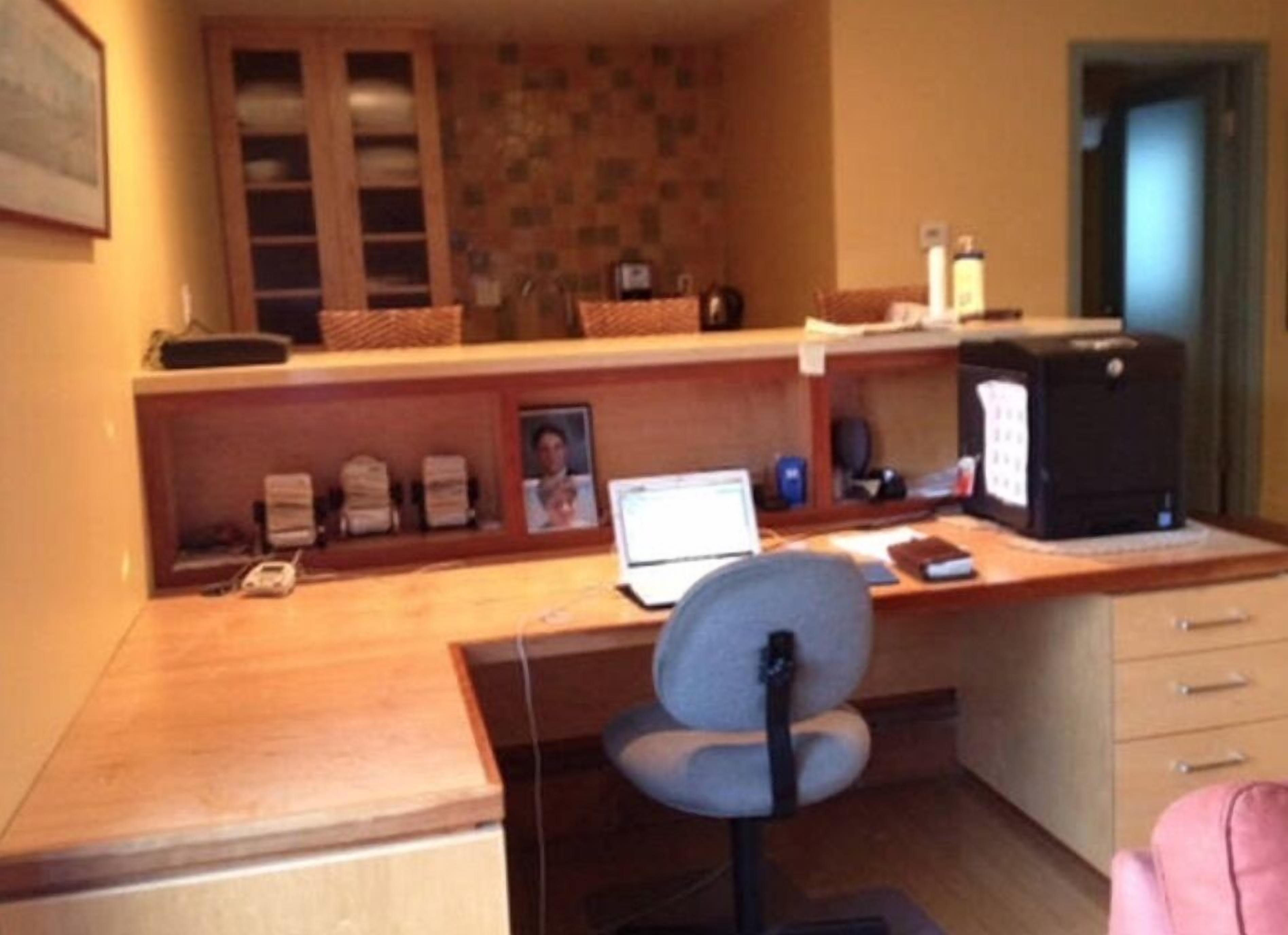 Guest House With Hot Tub, Spanish Patio & Fountain; Separate Entrance/Exit