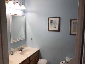 Combined shower/tub, jetted tub