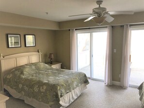 5 bedrooms, iron/ironing board, free WiFi