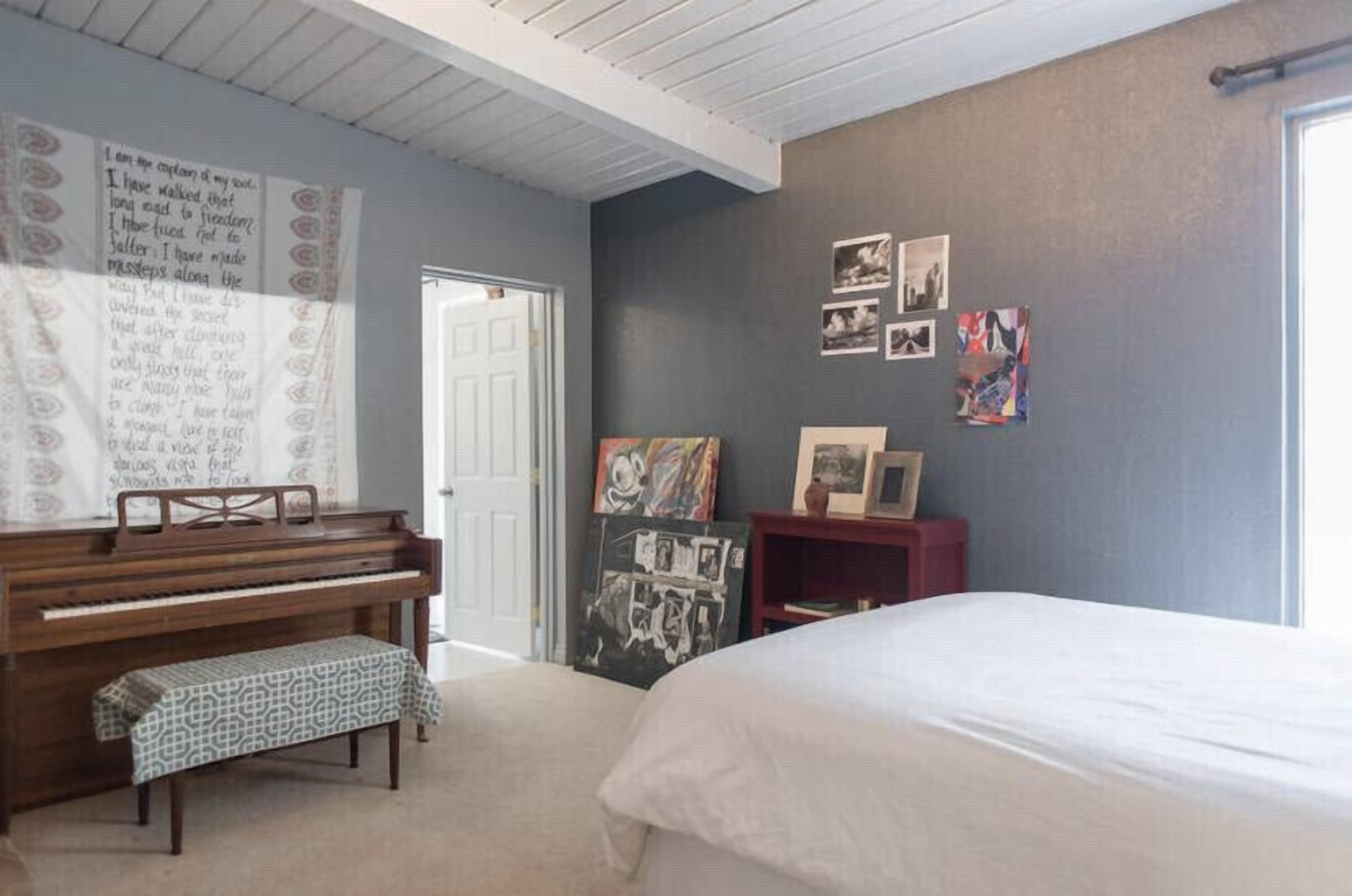 The Creative Oasis @6th&FRANKLIN