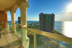 Property grounds - Amazing WATERVIEW in every room, 16 floor, PORTOFINO - oceanfront resort  (Gulf Breeze)