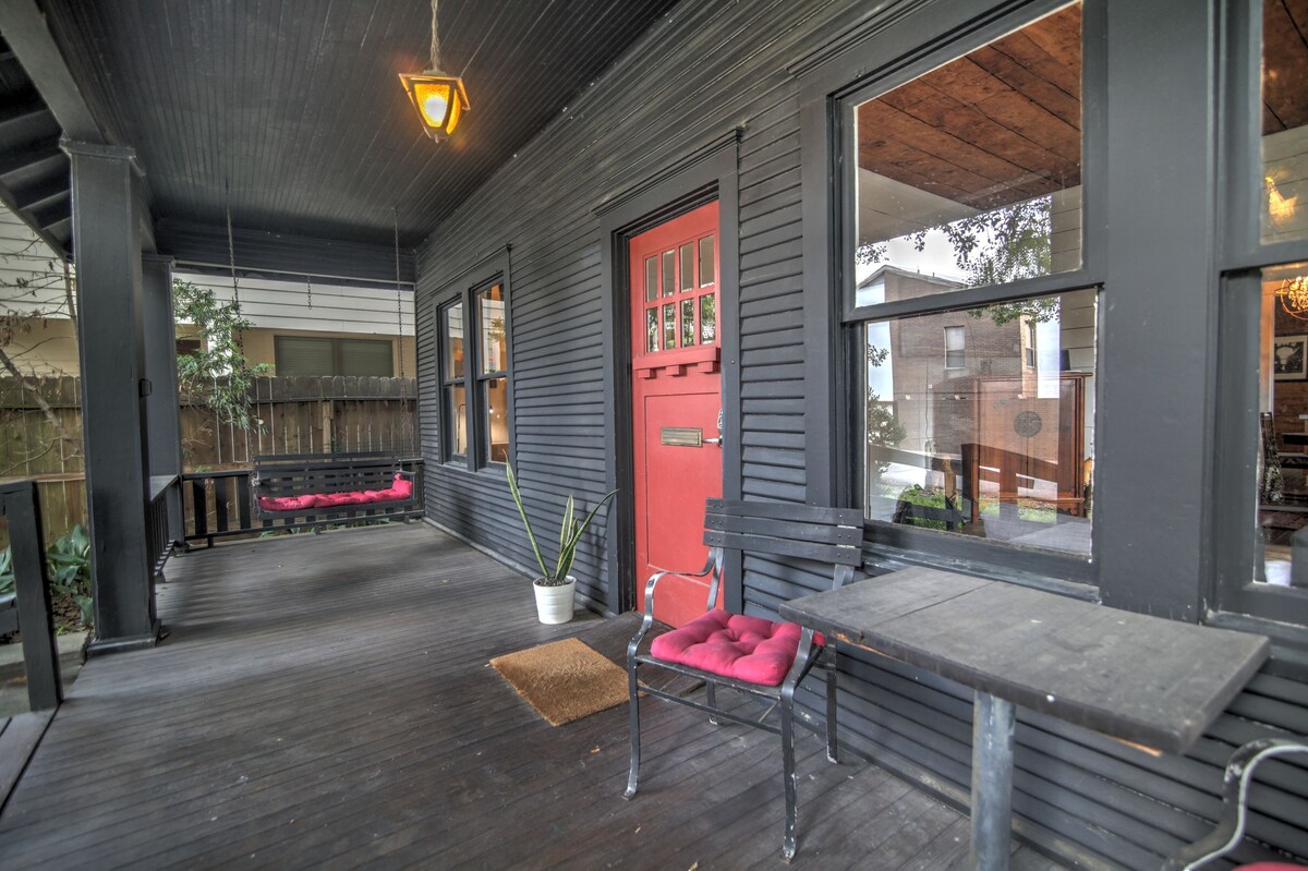 Photo 7 of Quaint 1920's home w/ unique charm.