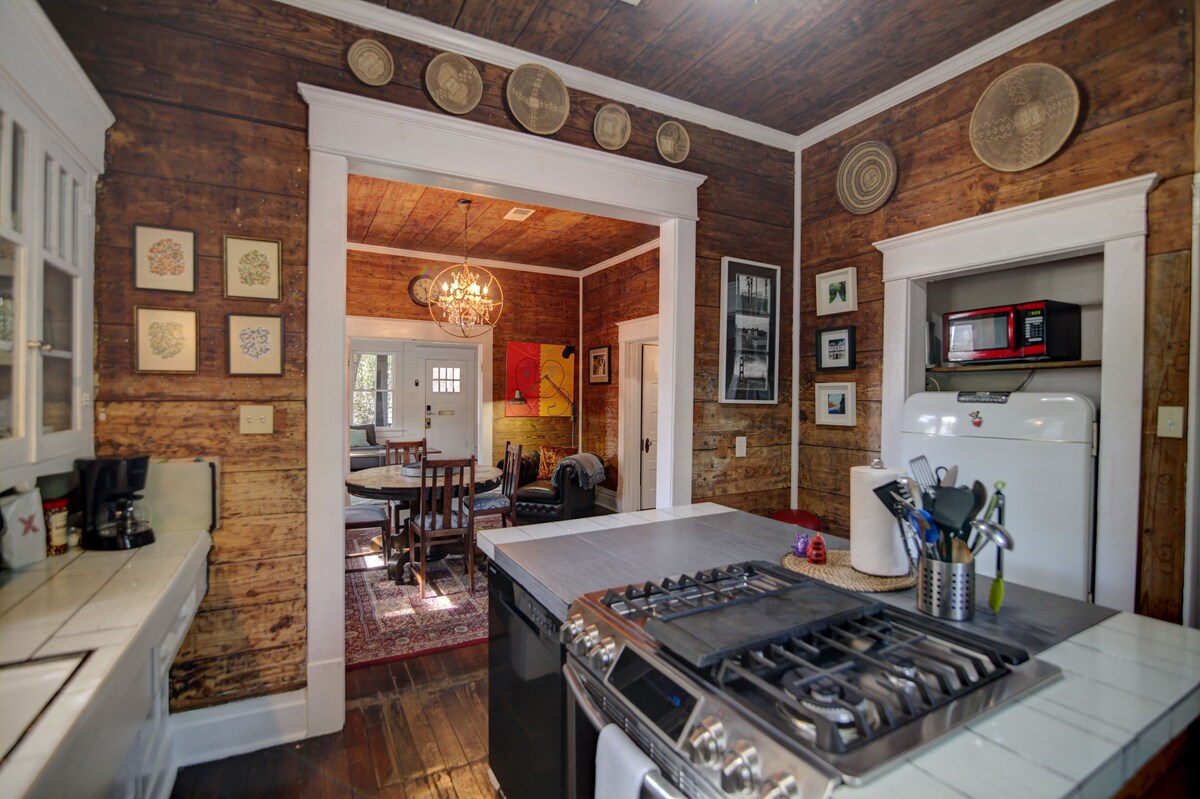 Photo 5 of Quaint 1920's home w/ unique charm.