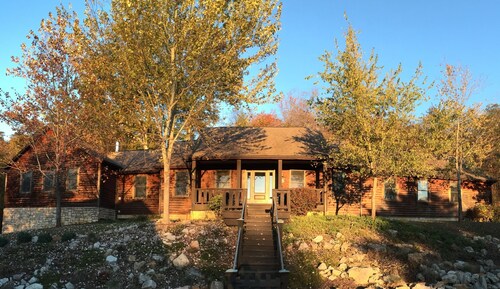 Lodge-Oma kylpyhuone-Standardi-Harvest Moon Lodge
