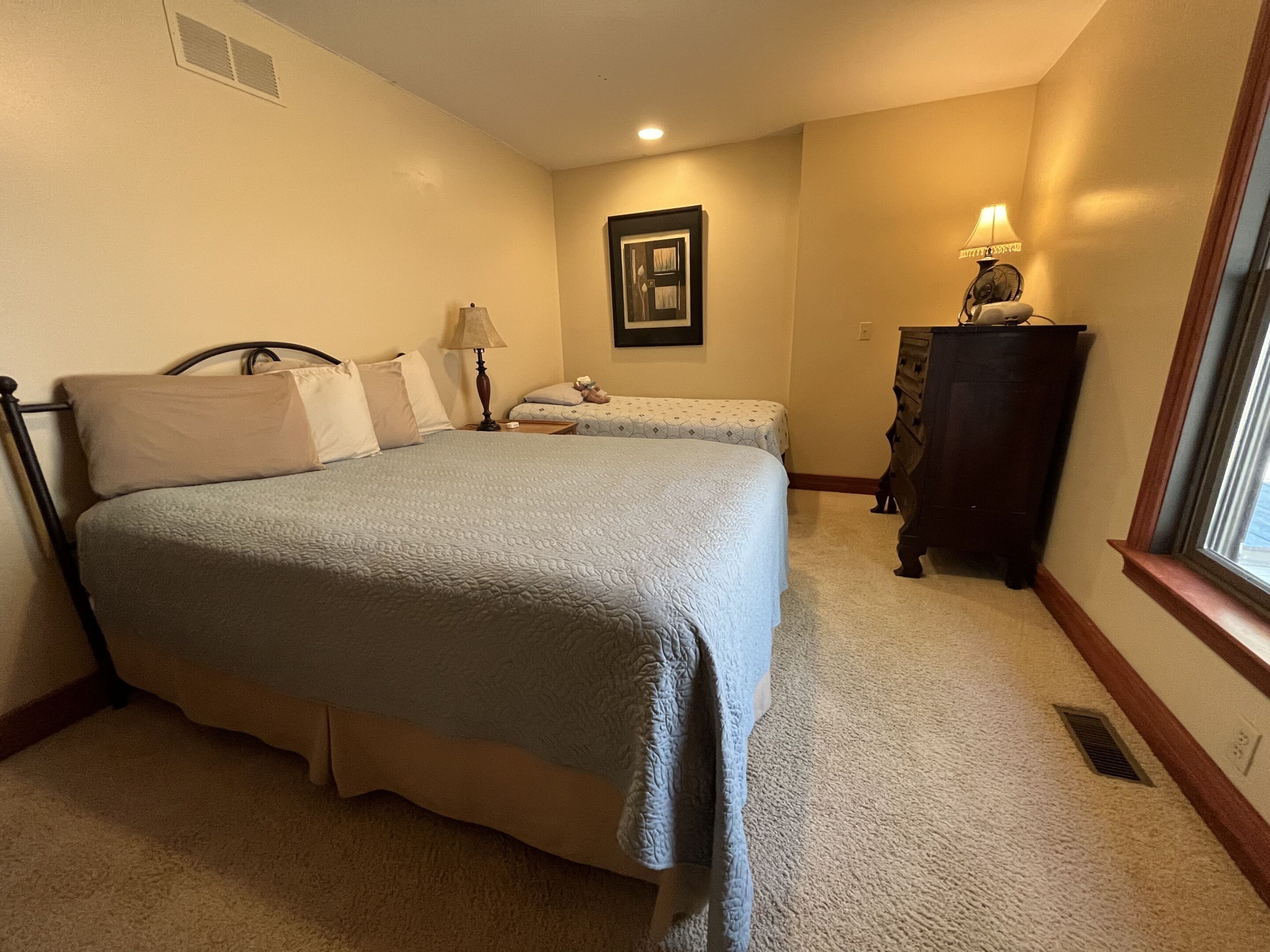 5 chambres, bureau, fer et planche à repasser, Wi-Fi gratuit