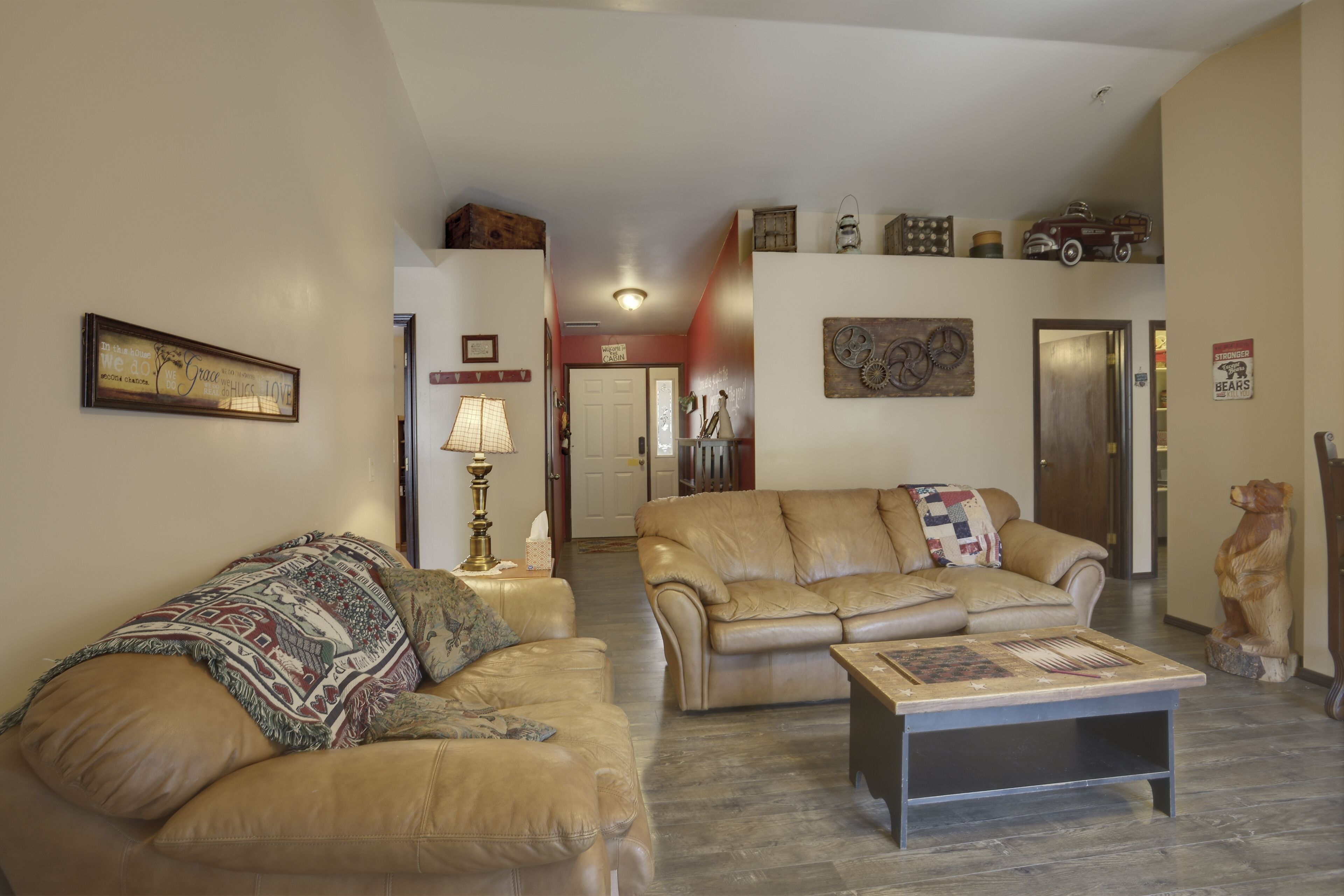 Private, Back to Nature Getaway in the pines of Pine!