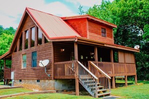 Exterior - Country Life~ Short stroll to Cosby Creek     No contact check in (Cosby)