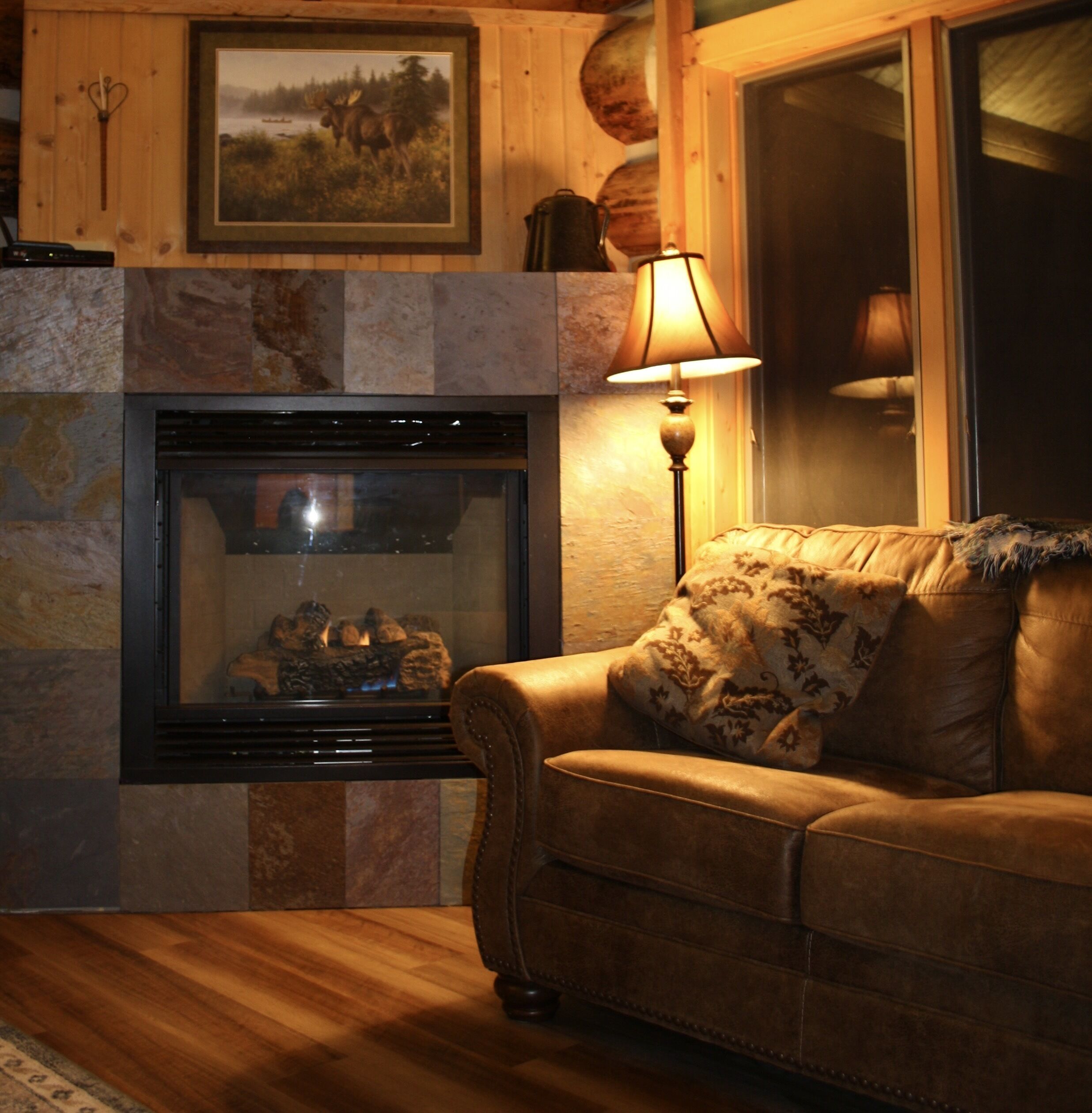 Yellowstone River Lodge 2  Sleeps 18 - Booking for 2024 ! 