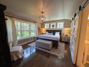 3 bedrooms, iron/ironing board, travel cot, WiFi