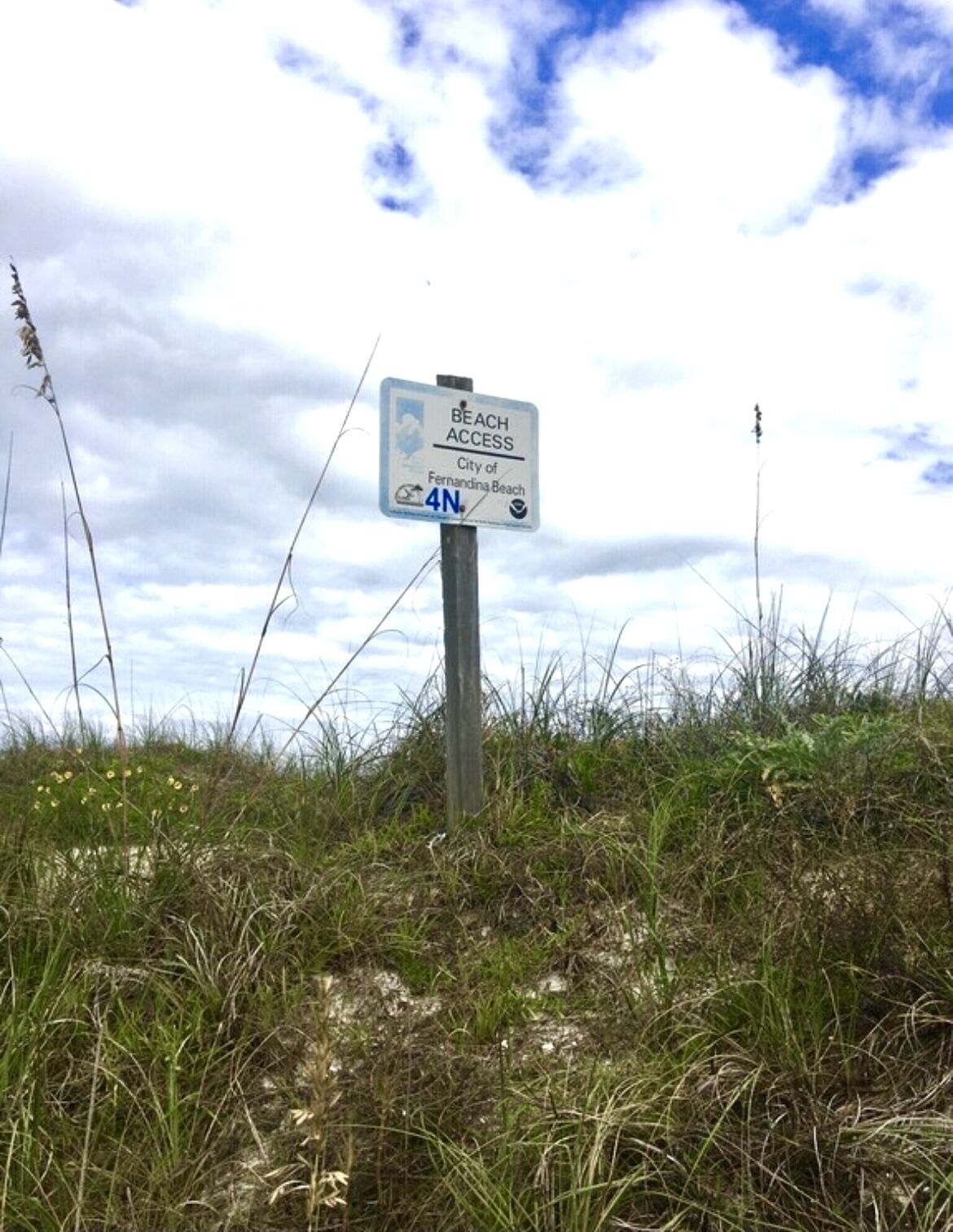 A beach access sign for the City of Fernandina Beach, marked with a 4N symbol.