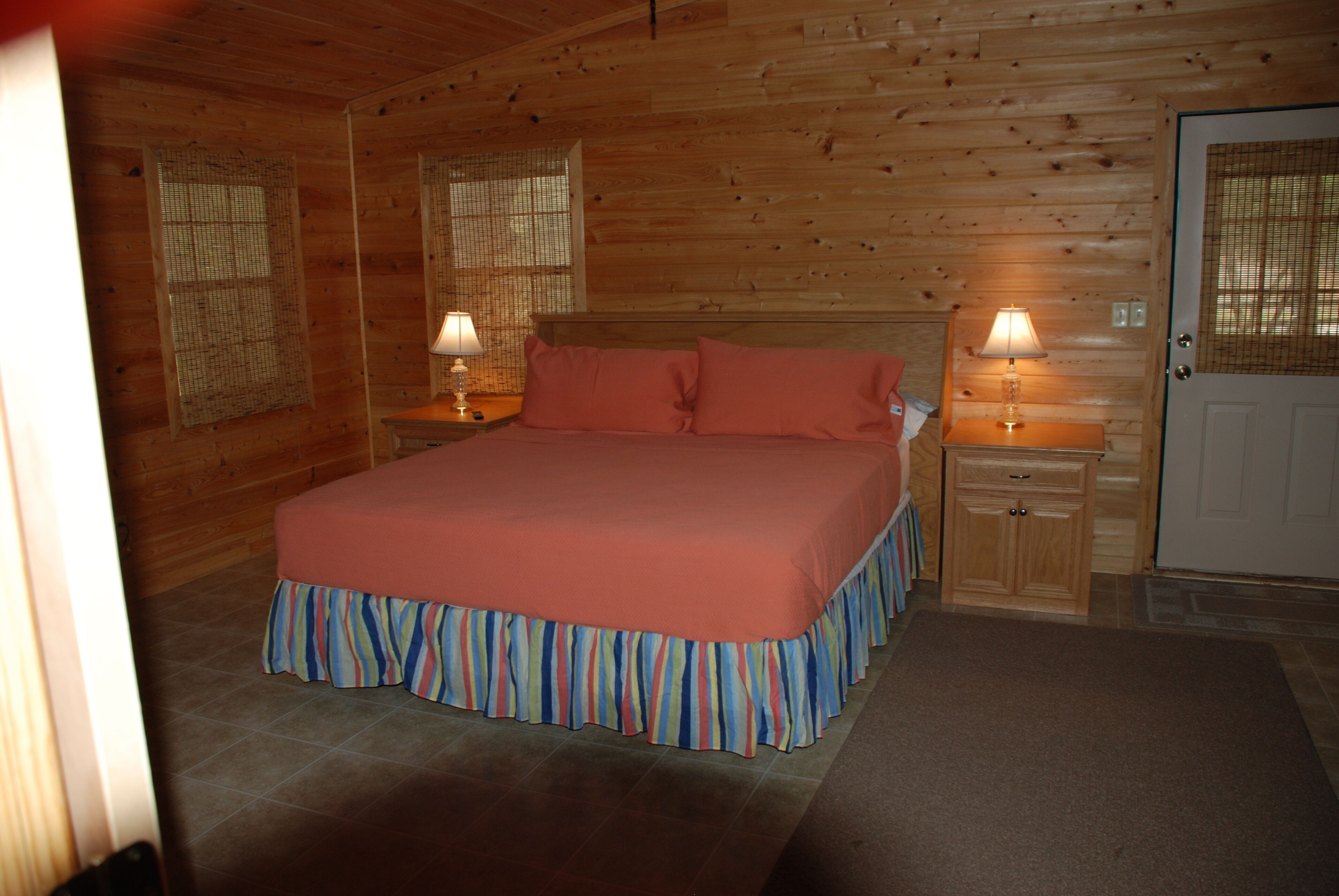  'Suwannee River Tranquility' from $180/Night for 4 People!'