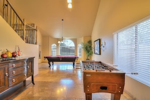 Flat-screen TV, fireplace
