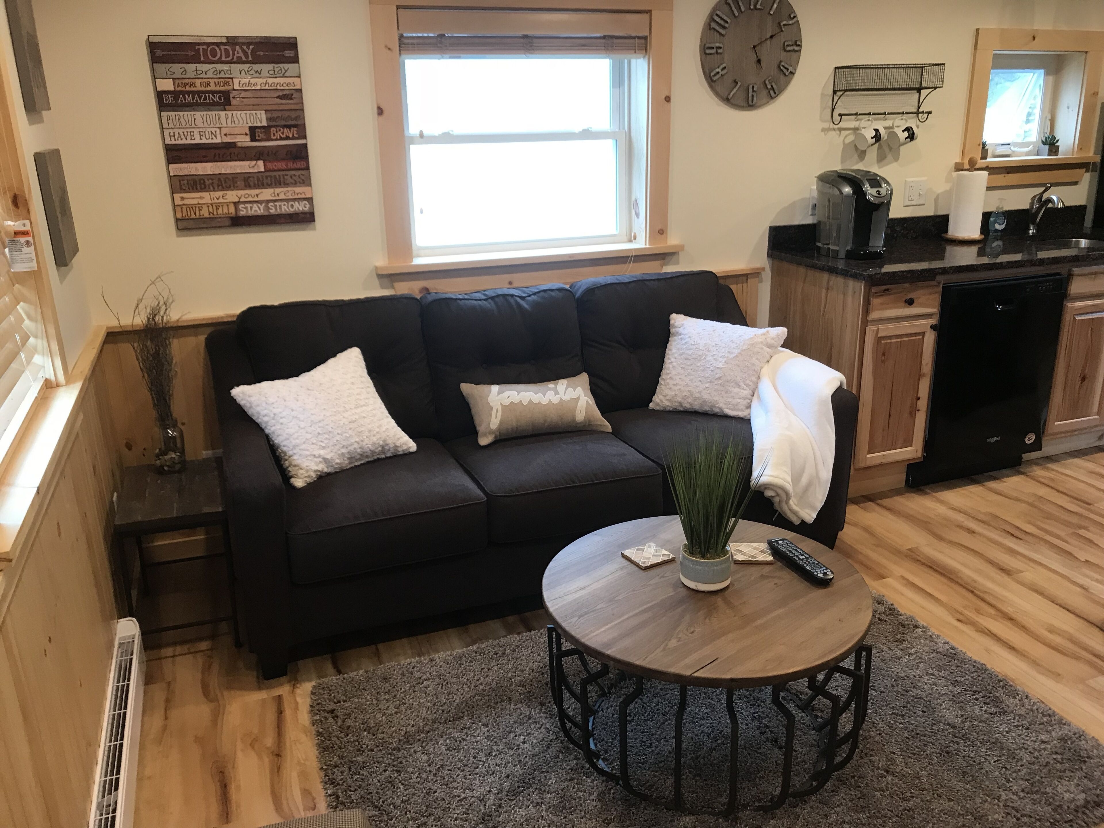 Cozy Couples Apartment