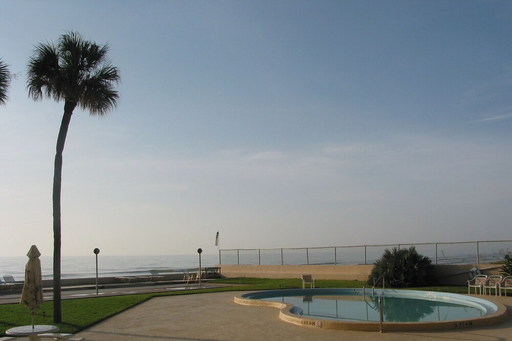 Wow! Breathtaking 4th Floor view of ocean and southern coastline