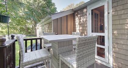 Perfect for a weekend getaway 5 miles to downtown Newport.