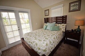 2 habitaciones, tabla de planchar con plancha y cuna de viaje 