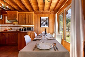 Dining - Chalet Vaffier, Argentière (Chamonix), France (Argentière (Chamonix))
