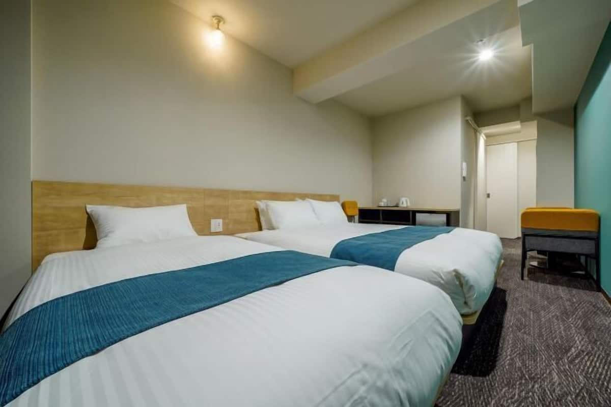 1 bedroom, in-room safe, desk, blackout curtains