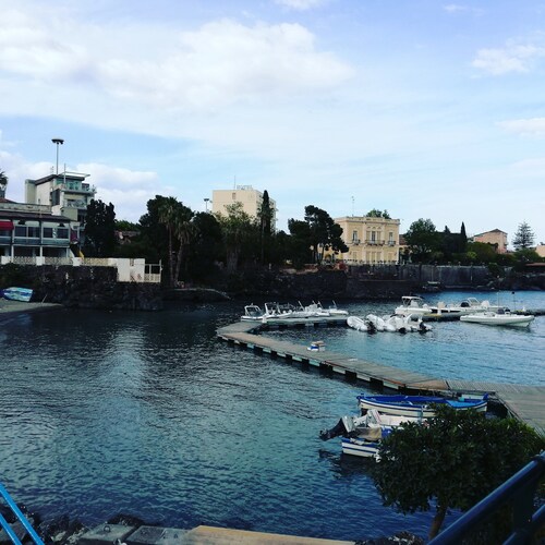 Catania House single apartment sleeps 4 near the new Garibaldi 