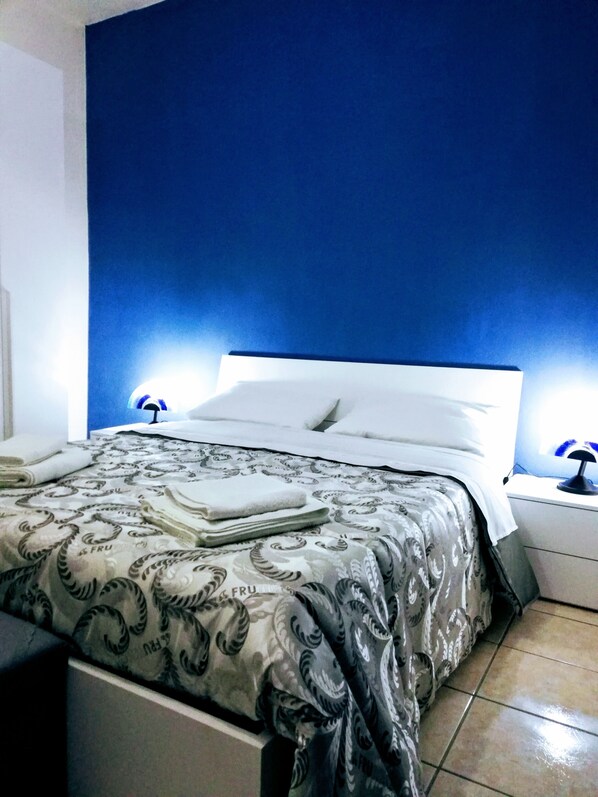 2 bedrooms, iron/ironing board, travel crib, free WiFi