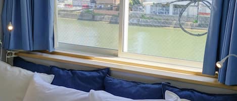 Caja de seguridad en la habitación, cortinas blackout y wifi gratis