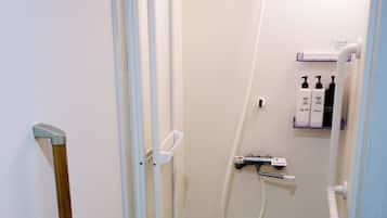 Shower dan handuk