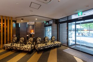 Lobby - APA Hotel Niigata (Niigata)