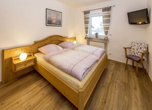 2 Schlafzimmer, Internetzugang, Bettwäsche