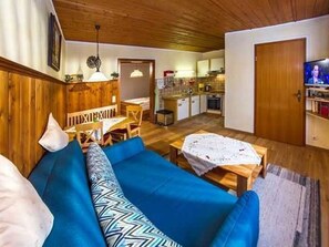 TV - Apartment B (2-4) - Apartments and Bed & Breakfast Eberle (Jungholz)