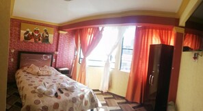 Deluxe tweepersoonskamer, 1 queensize bed, niet-roken, uitzicht op stad | Gratis wifi, beddengoed