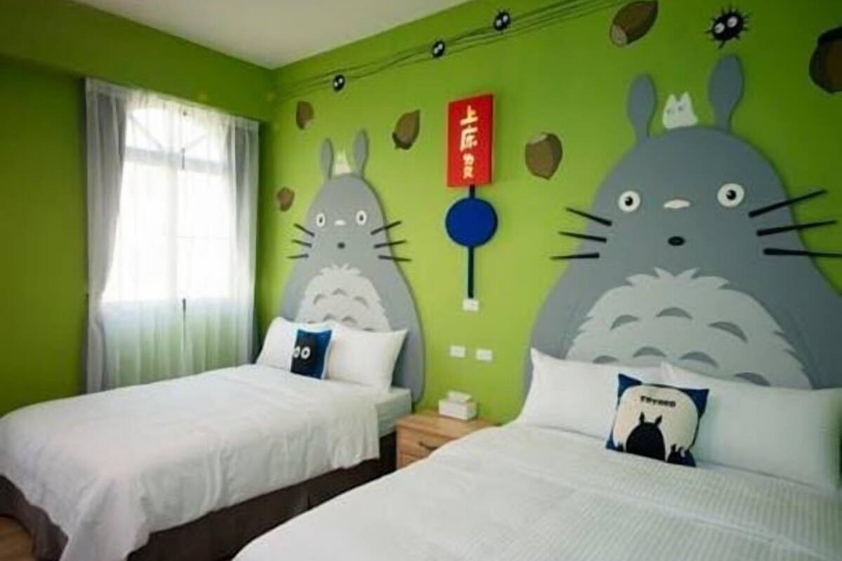 Standard Quadruple Room | Desk, blackout curtains, free WiFi