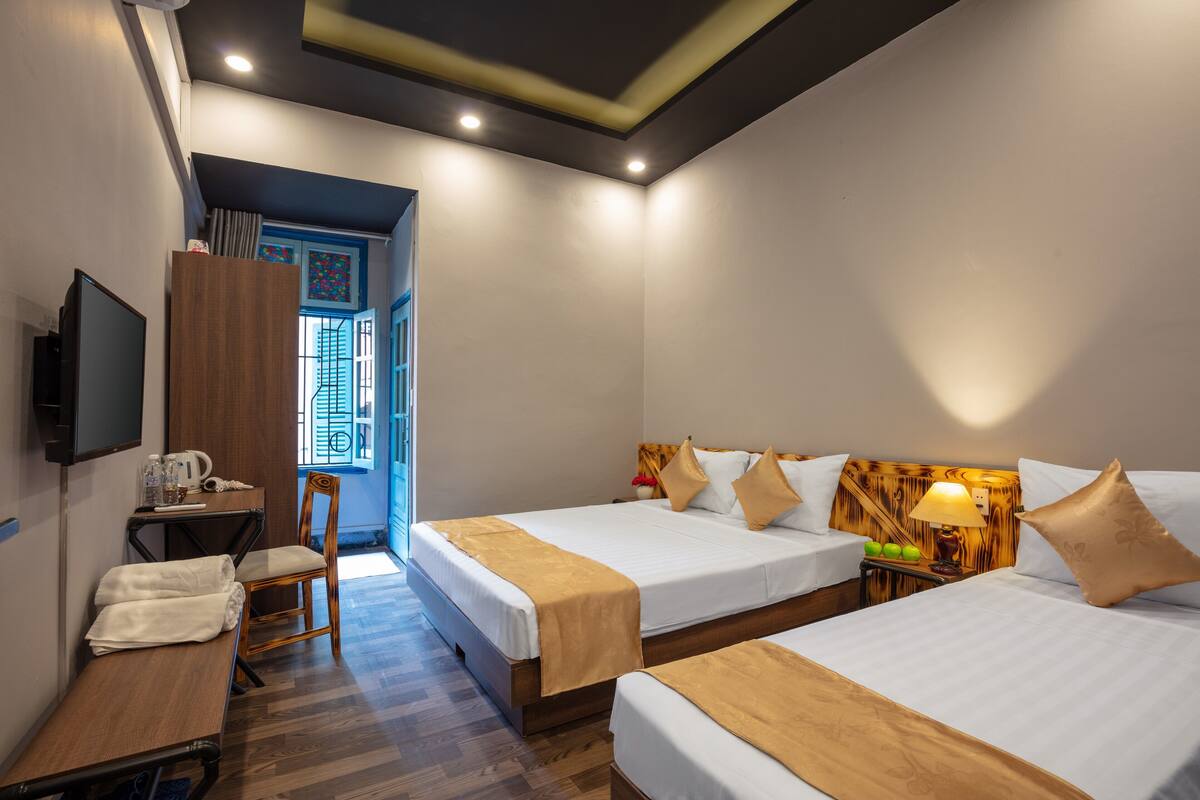 Deluxe Family Room