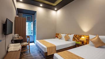 Deluxe Family Room | In-room safe, soundproofing, free WiFi, bed sheets
