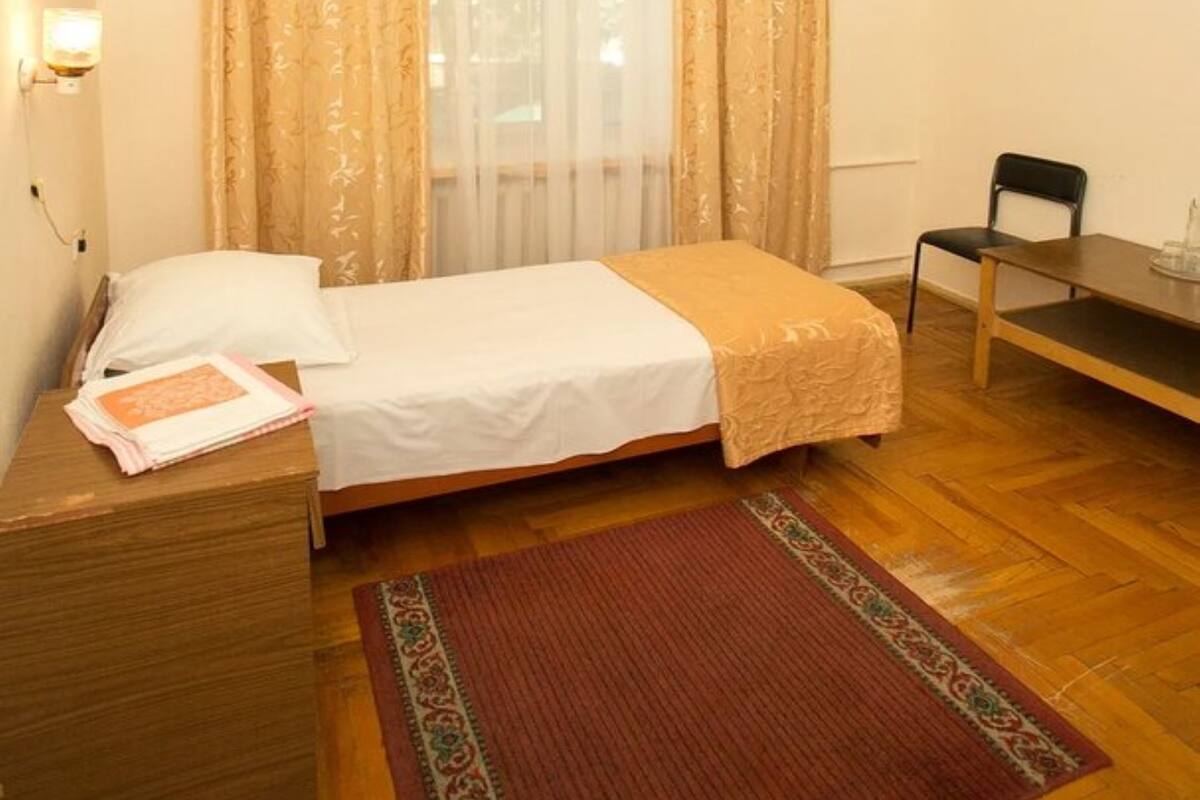 Habitación individual económica | 1 dormitorio, wifi gratis, ropa de cama