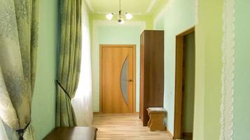 Suite, 2 Bedrooms, Mountain View