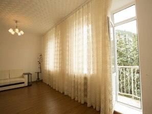 Suite, spabadekar | Wi-fi (inkludert) og sengetøy