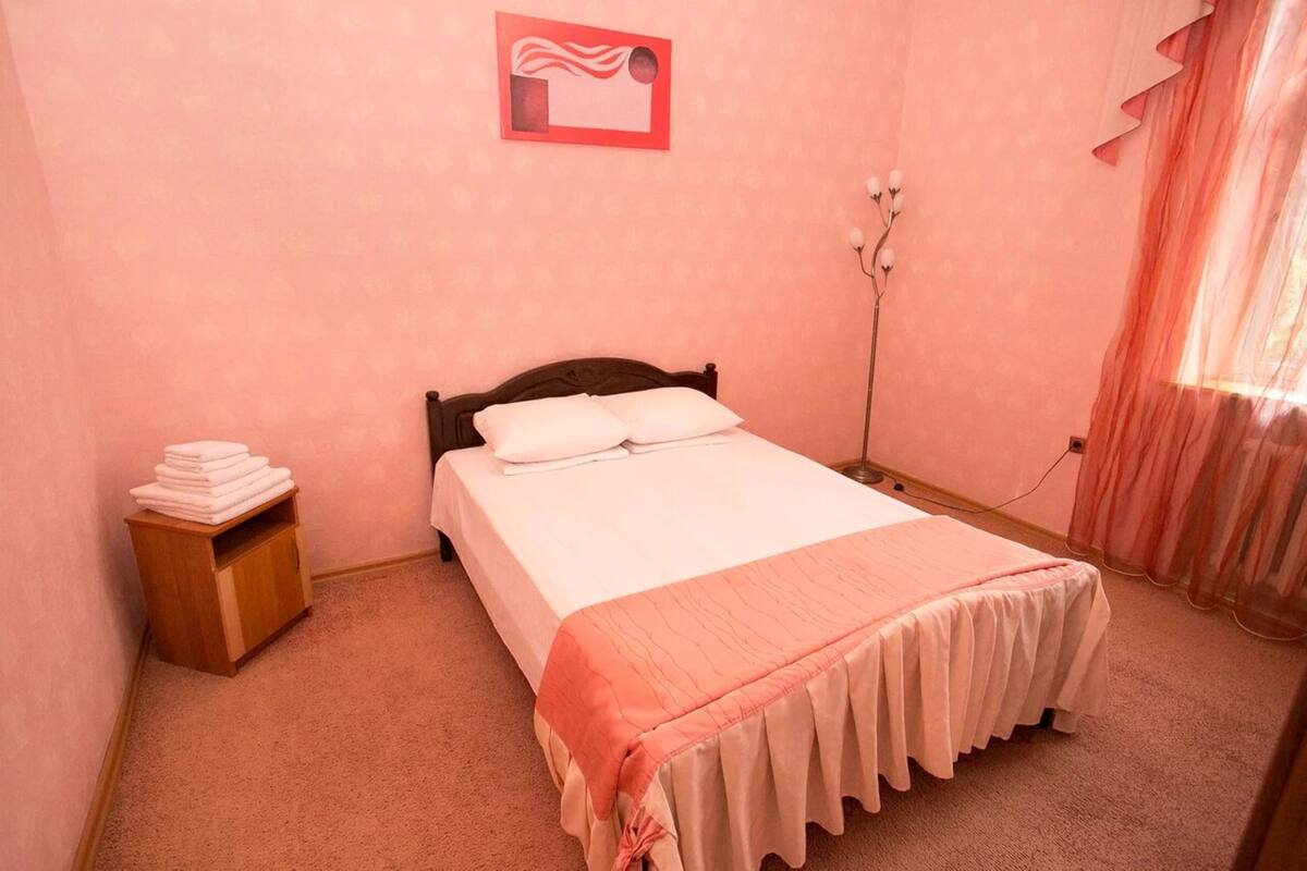 Suite, 1 cama matrimonial | 1 habitación, wifi gratis y ropa de cama